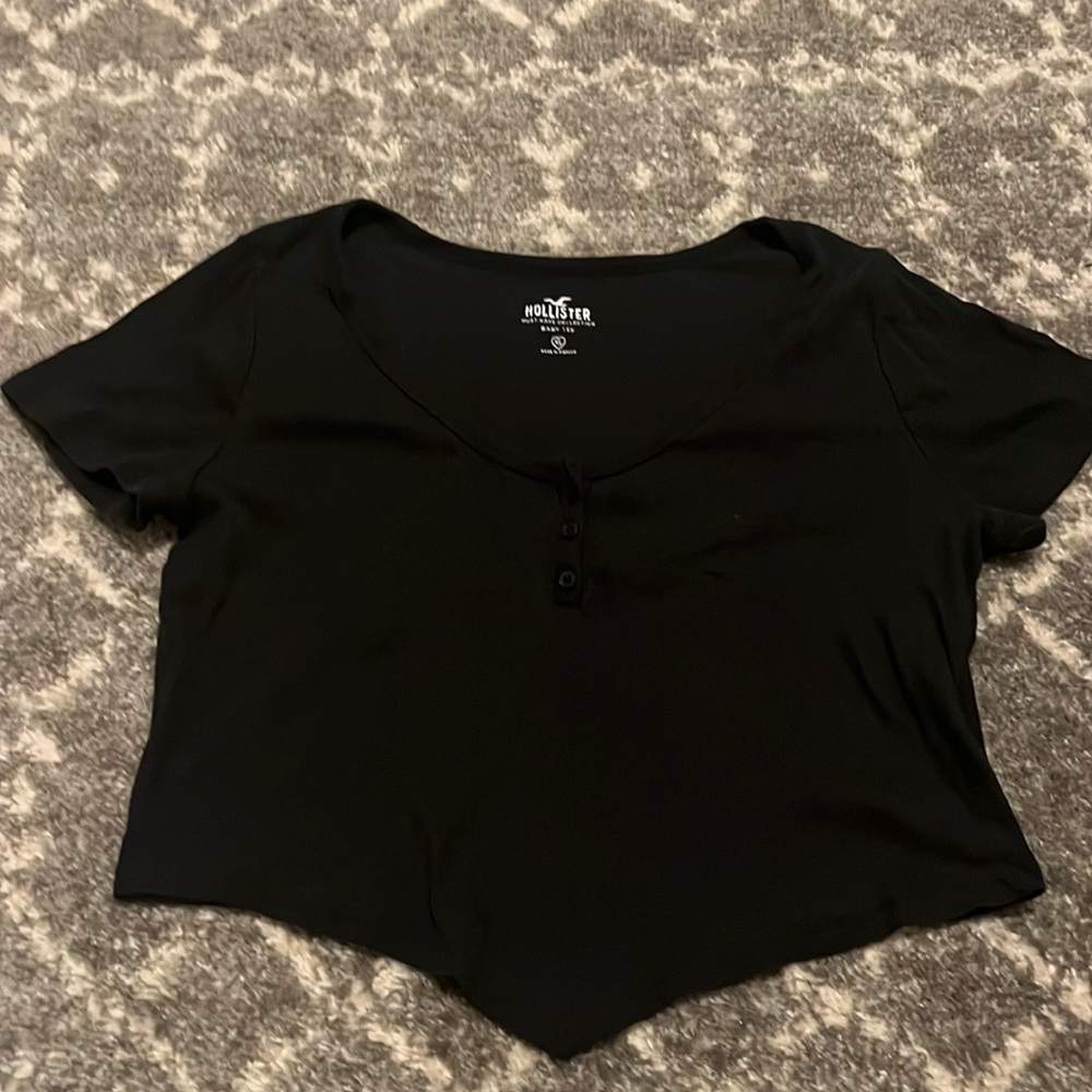 HOLLISTER - RIBBED BLACK BABY TEE | SIZE XL